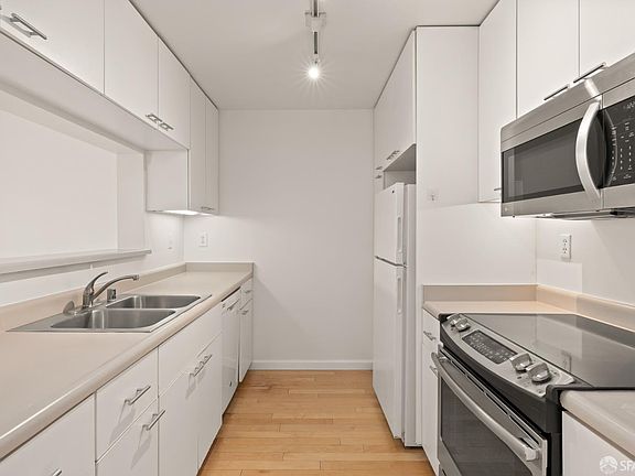 2nd image of 300 3rd St #322-L