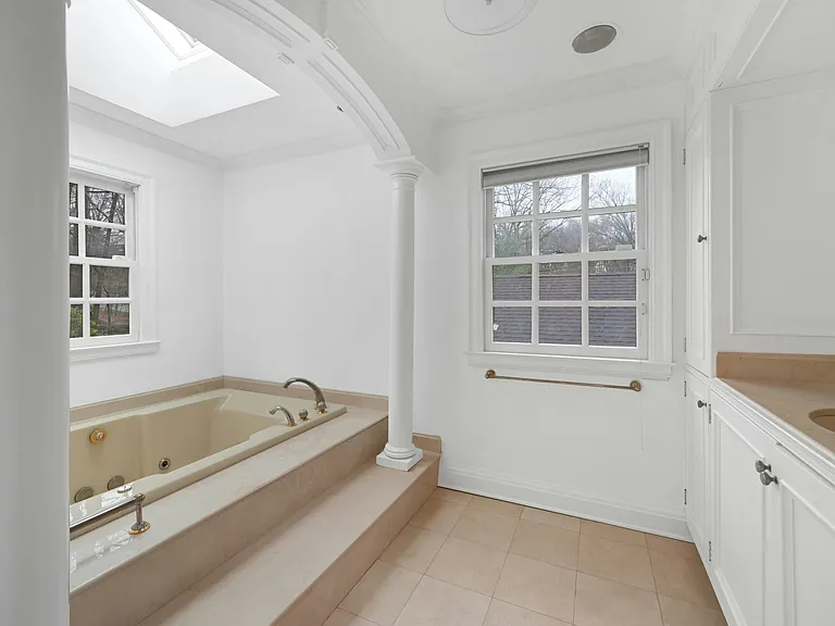 195 Elm Rd — Photo 20