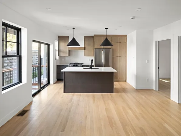 99 5th St #2, Cambridge, MA 02141