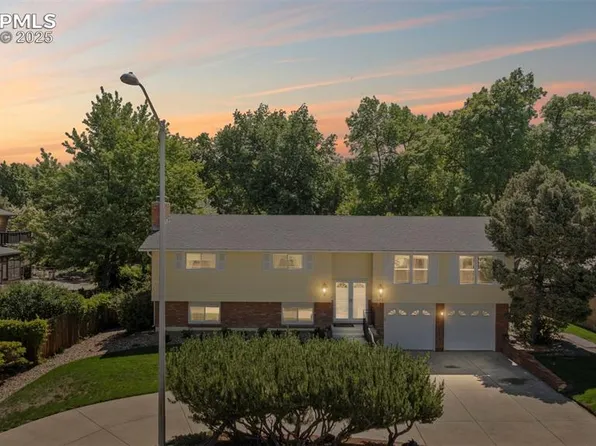 2315 N Murray Blvd, Colorado Springs, CO 80915