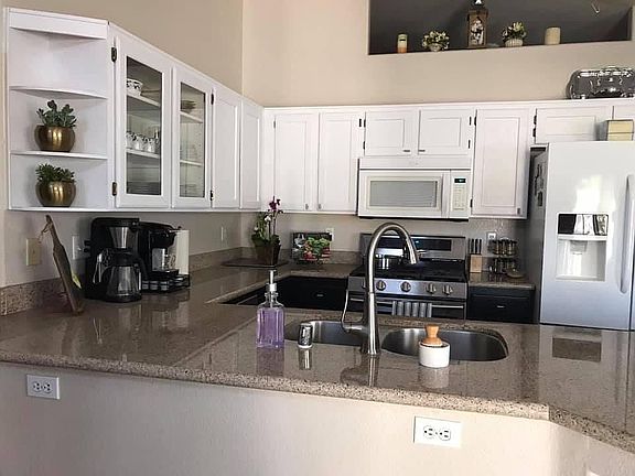 3rd image of 7008 Desert Clover Ct