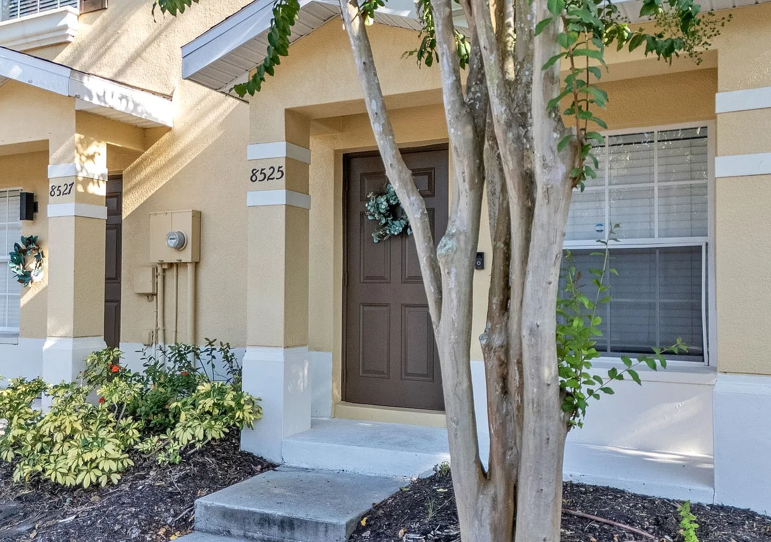 Spacious 2 Bedroom, 2.5 Bath Townhome in the The Hammocks — Photo 4