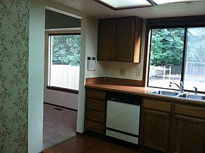 5th image of 3435 17th Ct NE