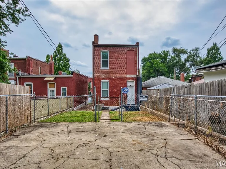 3820 Wisconsin Ave — Photo 25