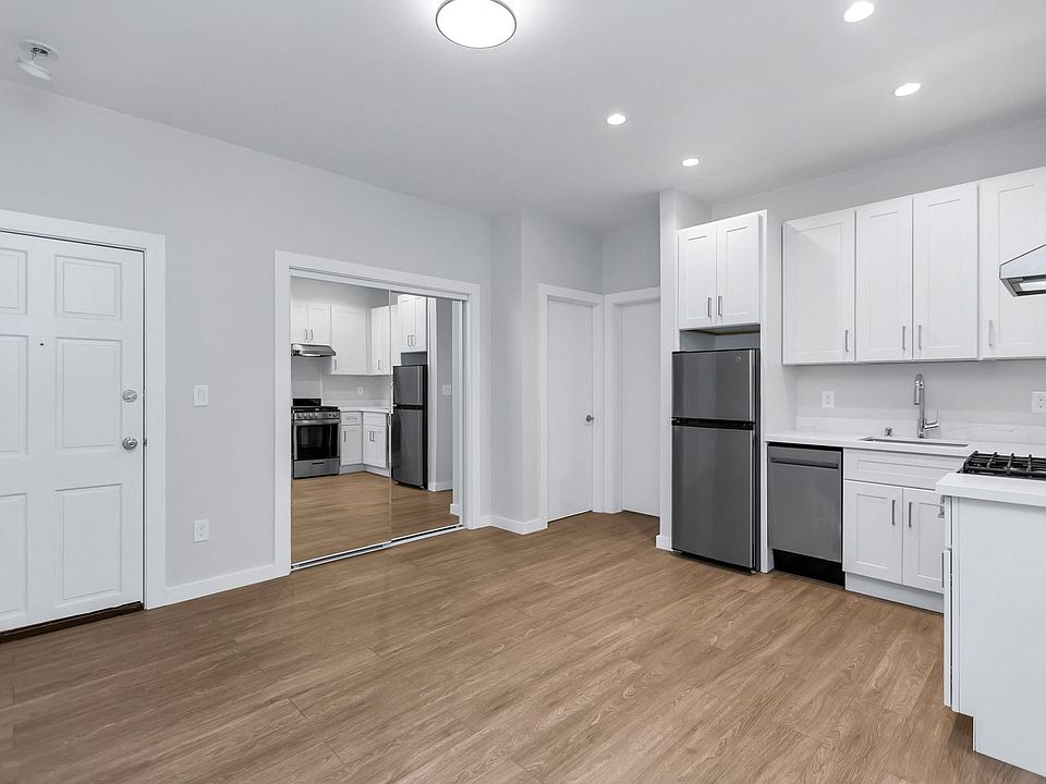 1st image of 1658 Sacramento St #4