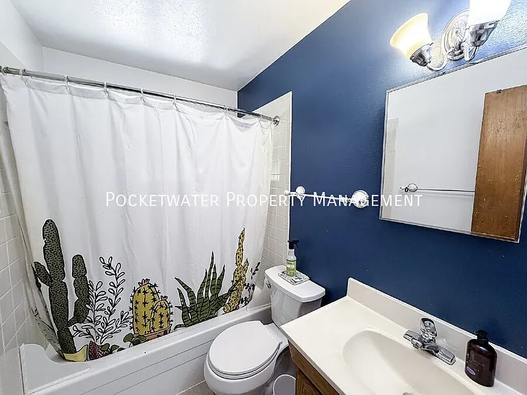 740 37th St — Photo 13