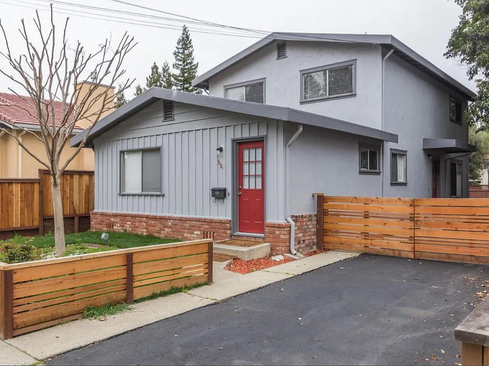 3121 Alhambra Ave