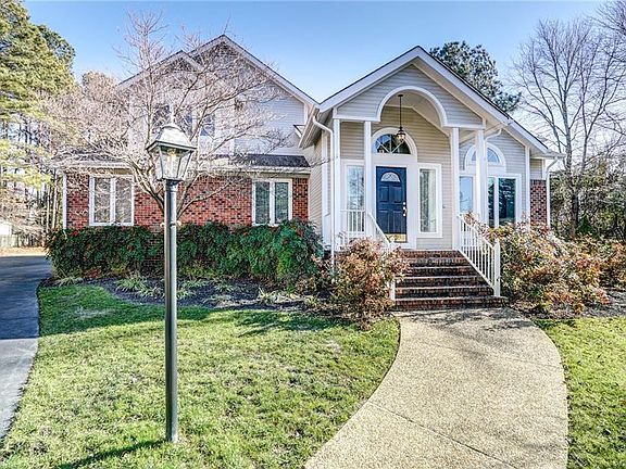 3rd image of 13301 Teasdale Ct