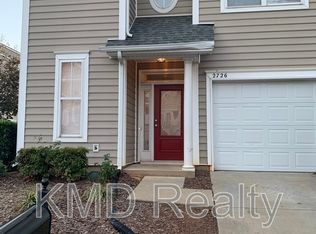 2726 Avalon Loop Rd, Charlotte, NC 28269