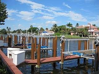 2nd image of 1400 Gulf Shore Blvd N APT 311
