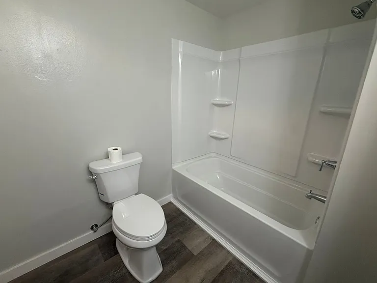 186 West Bow St — Photo 12