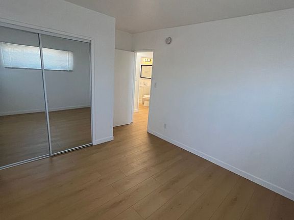 3rd image of 1023 S Osage Ave APT 7