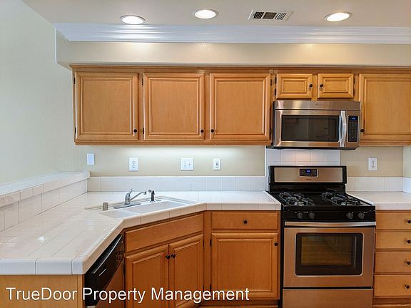 5th image of 12965 Ternberry Ct
