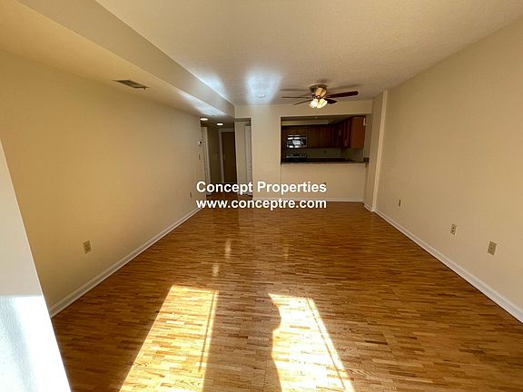 2nd image of 360 Franklin St #503