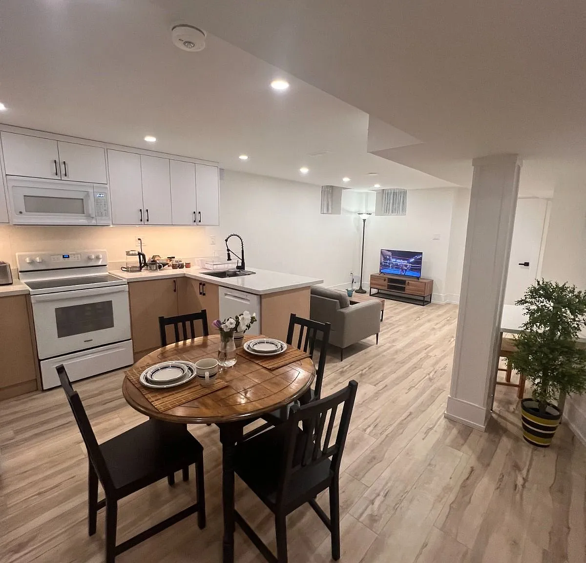 1 bed, $1,950 — Photo 2
