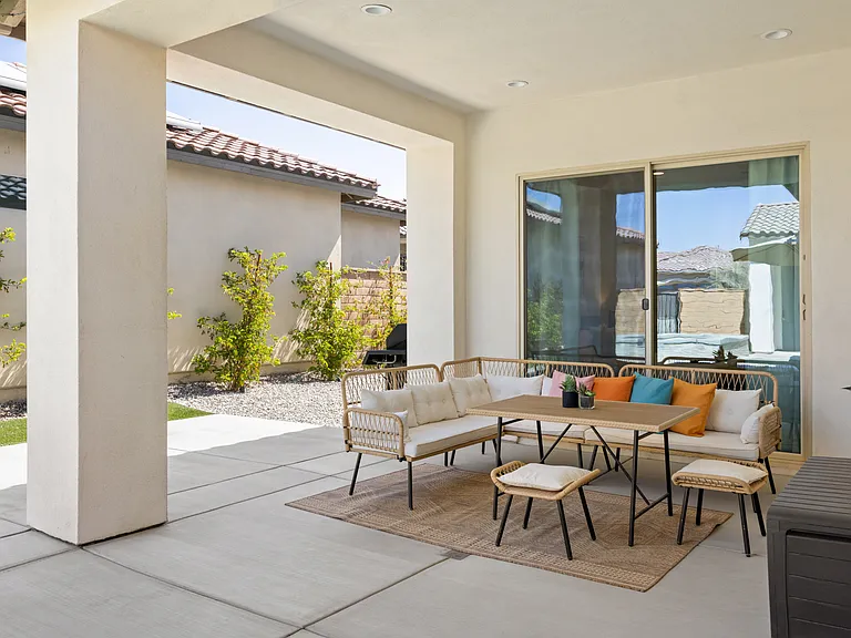 55724 Isleworth — Photo 9