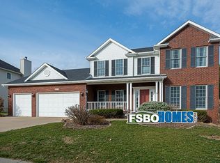 2642 Heather Glen Cir, Bettendorf, IA 52722