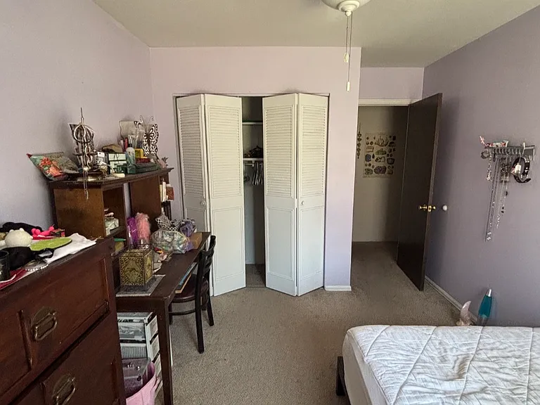 1460 Edgewood Ct — Photo 3