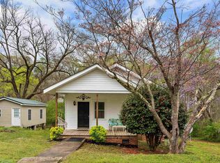 45 School St, Enoree, SC 29335