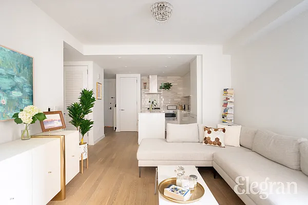 Rented by (Legacy) Elegran | media 10