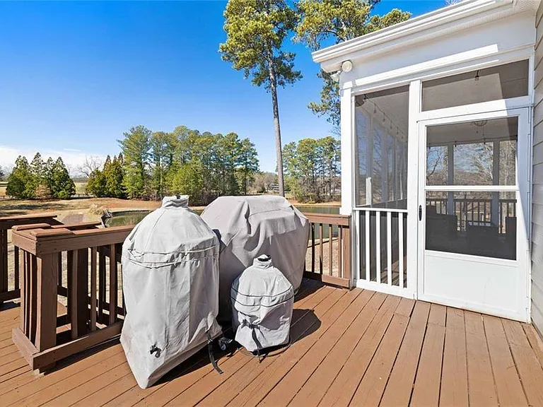 496 Spring View Dr — Photo 25