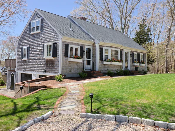 346 Long Pond Drive, South Yarmouth, MA 02664