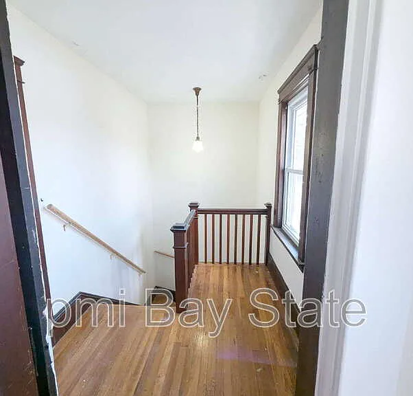 37 Brainard St — Photo 17