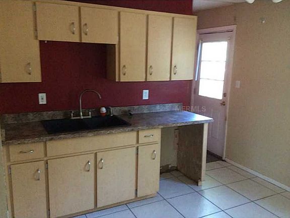 4th image of 1525 Abigail Dr