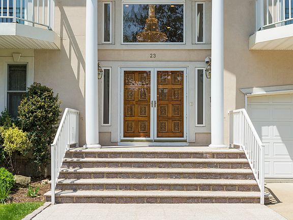 3rd image of 23 Plympton Ave
