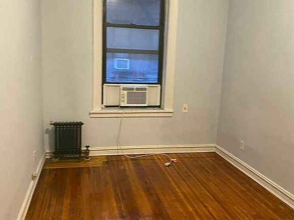 4th image of 217 E 86th St #2