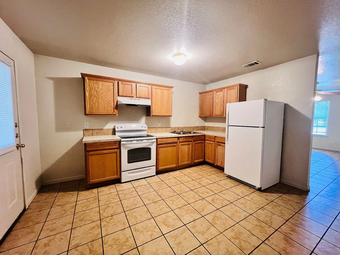 1405 Hopi Trl, HH — Photo 4