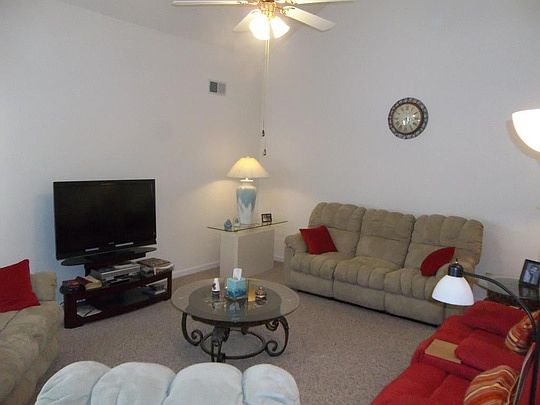 3rd image of 6513 Hickory Valley Way