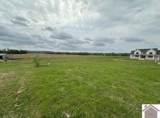 204 S Deerfield Dr #14, Princeton, KY 42445