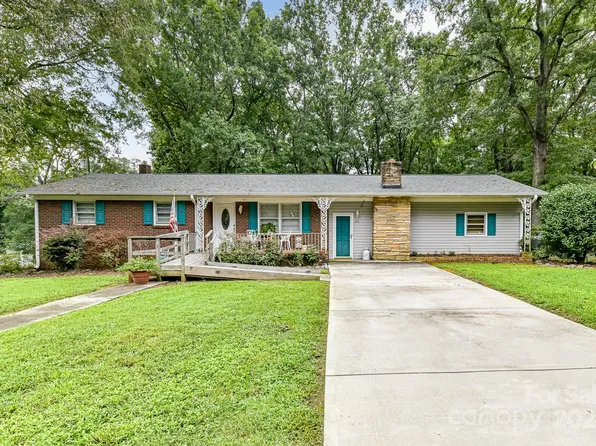 201 Dianne St, Wingate, NC 28174