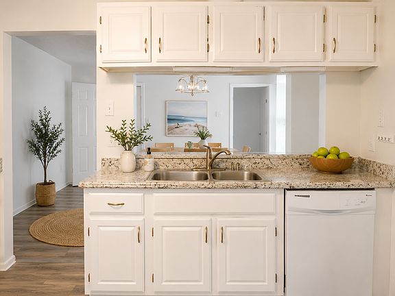 4th image of 2141 Sanctuary Ct