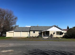 823 SE Regent Ave, Wilbur, WA 99185