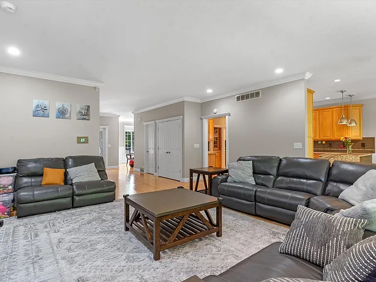 2320 Chatham Rd #1 — Photo 7