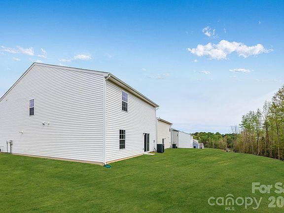 4th image of 717 Espresso Dr
