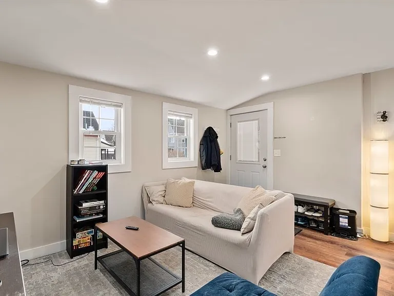 50 Hammond St #2 — Photo 3