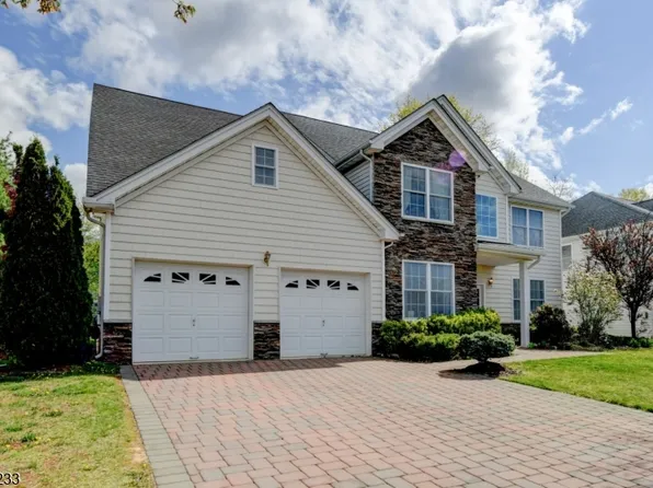 26 Pine Ln, Springfield, NJ 07081