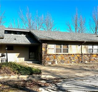 12 Wedgewood Ln, Holiday Island, AR, 72631