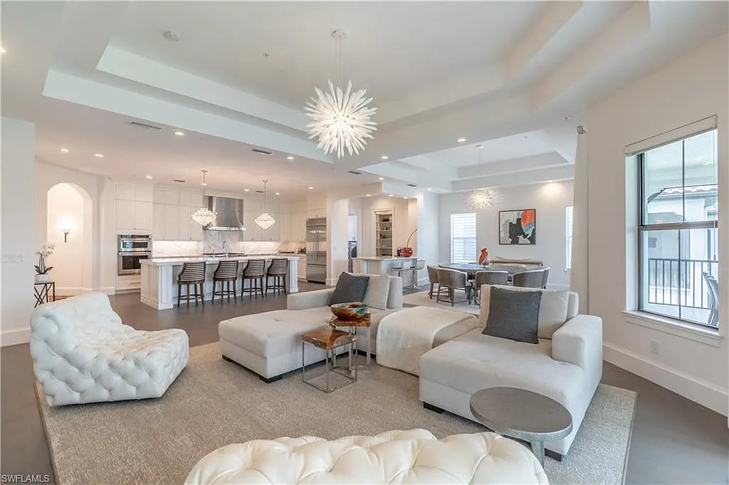 3 bed, 3.5 bath, 3382 sqft, $20,000 — Photo 1