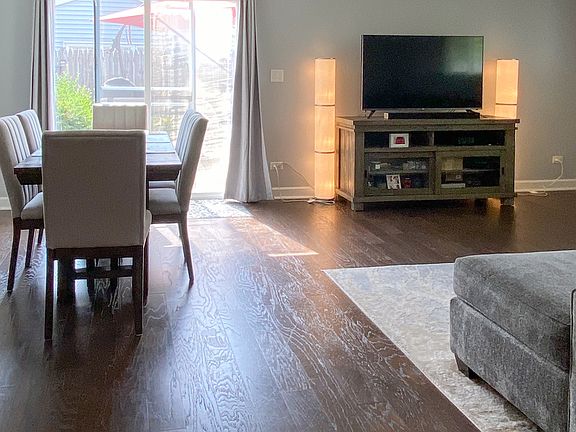 5th image of 136 Fairwood Dr