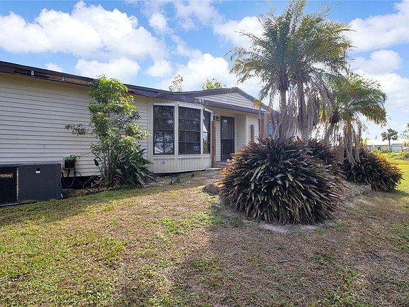 3rd image of 27950 Leatherwood Cir
