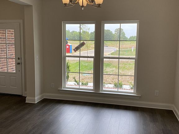 5th image of 1108 Clarendon Avenue Lot #4