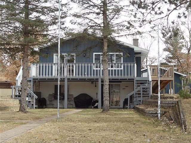 1st image of 922 Essex Ct