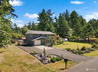 910 Discovery Ave SE, Ocean Shores, WA