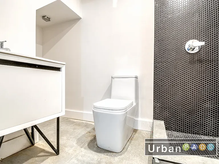 1507 New York Ave #1A — Photo 8