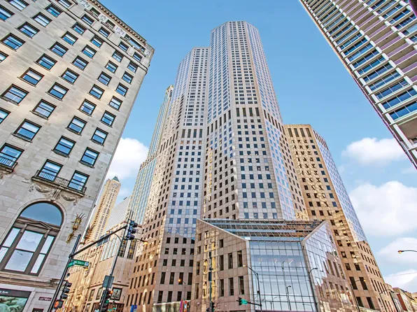 950 N Michigan Ave APT 4605, Chicago, IL 60611