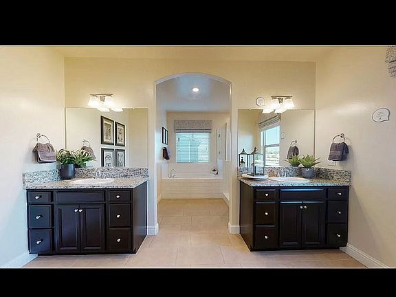 4th image of 2621 W Mallard Way
